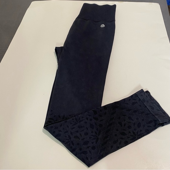 Cotton On Body Gray Leggings  Athletic Pants XSize Small - Picture 11 of 16